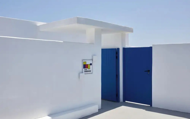 Thadeos Villa