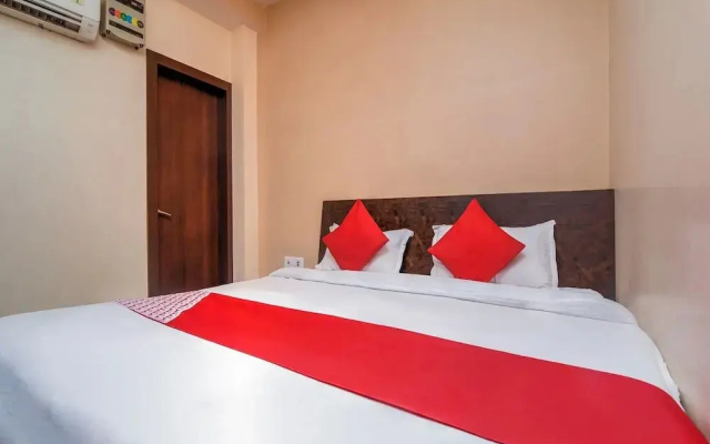 Hotel Heaven by OYO Rooms