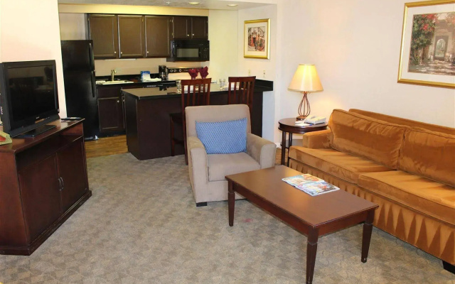 Chase Suites Hotel Brea-Fullerton