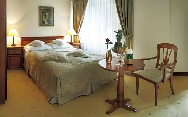 Zamek na Skale