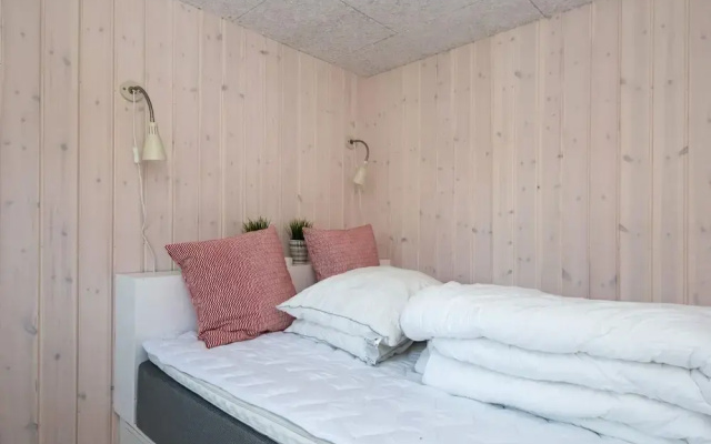6 Person Holiday Home in Odder-by Traum