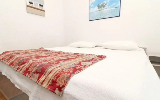 Apartment Lepur Slano - Two-bedroom Apartment With Terrace
