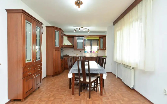 Apartment 622