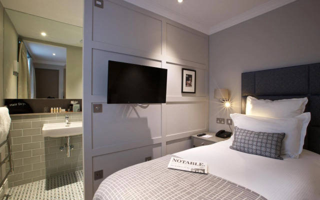 54 Queens Gate Hotel