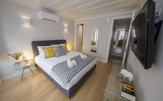 Апартаменты Designer Apartment in one of Lisbon's Trendiest Quarters вид на фасад