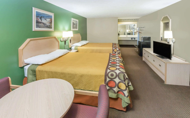 Super 8 by Wyndham Kosciusko