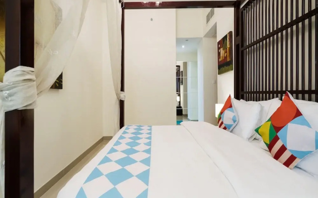 OYO Home 233 1BHK Marina Suites