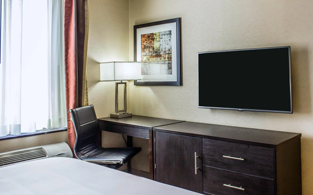 Pitkin Hotel