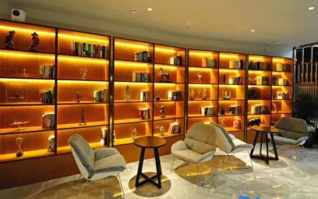 Yitel Hotel (Harbin Civil Aviation Building Provincial Government)