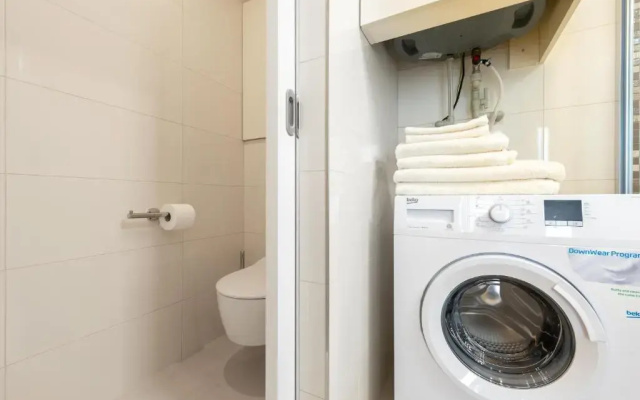 COZY&QUIET apartment with A/C in city centre