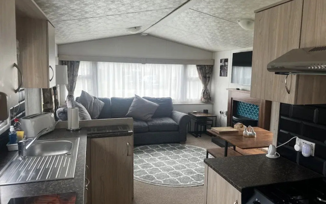 Relaxing and Quiet Holiday Cabin, Sleeps 4