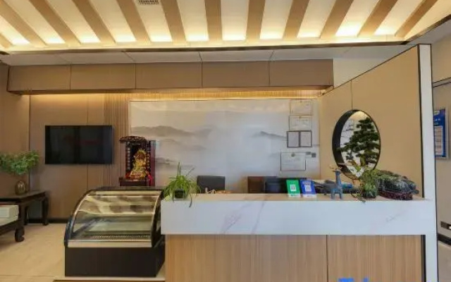 Yiyun Meisu (Xinyang High-speed Railway East Station)