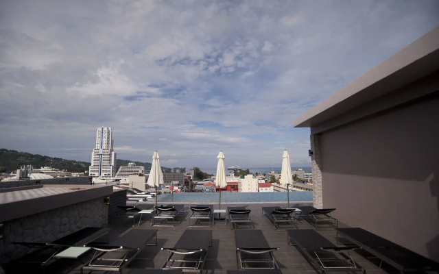 Отель The Gig Hotel