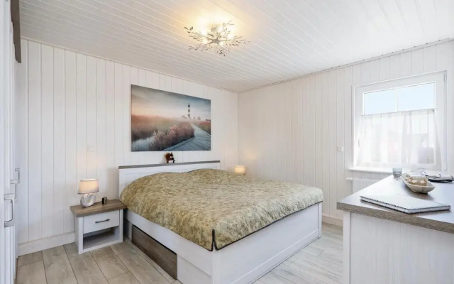 Awesome Home in Zerpenschleuse With 2 Bedrooms and Wifi