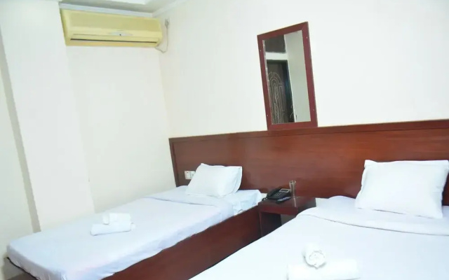 Hotel 24 Inn Residential