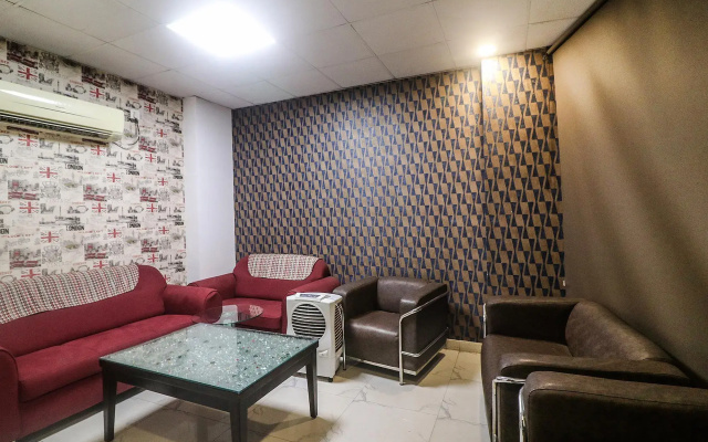FabHotel Mid Town Grand