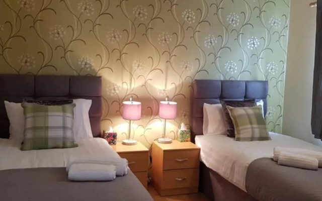 Delight Marvel-Derby House at Maidstone