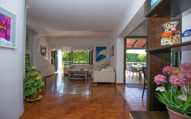 House Suncana