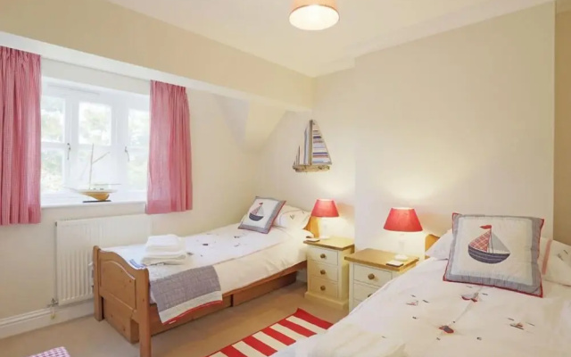 Restful Holiday Home in Aldeburgh With Garden