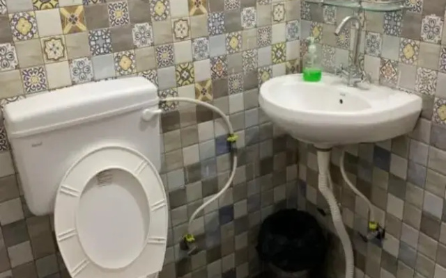 The Hostalgic Jibhi - Hostel