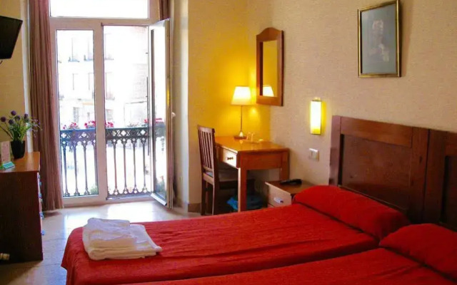 Hostal Tirso Plaza