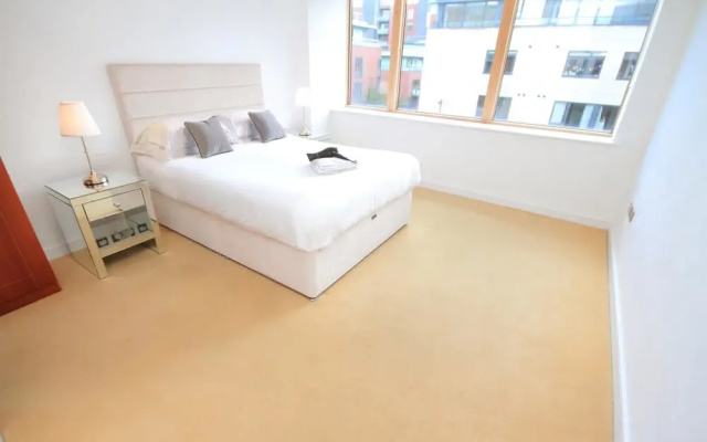 Forbes Street Sleeps 8