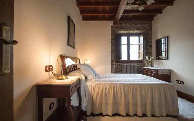 102713 House in Santiago de Compostela VR