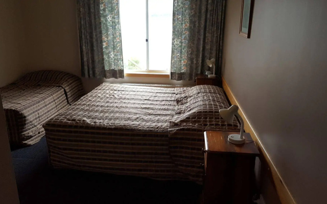 Cool Mountain Lodge