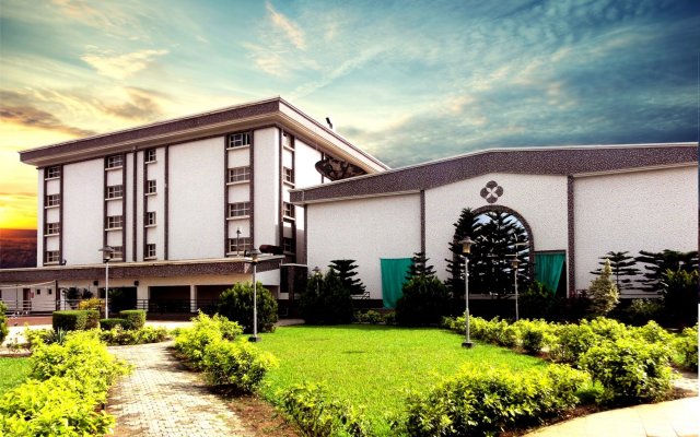 Отель Welcome Centre & Hotels Нигерия, Икея - отзывы, цены и фото номеров - забронировать отель Welcome Centre & Hotels онлайн вид на фасад