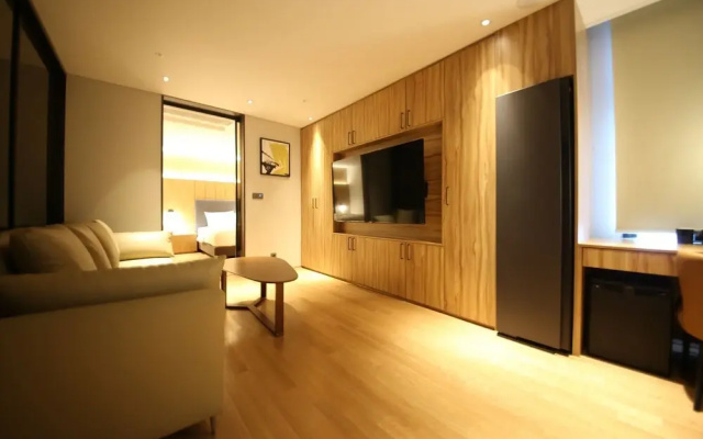 Changwon Hotel True