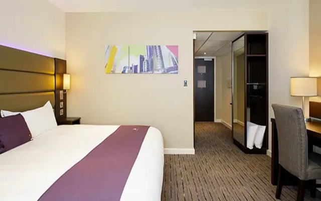Premier Inn Gloucester - Quayside