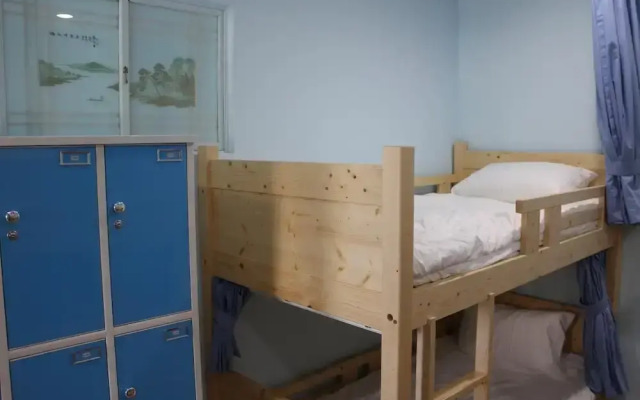 Wm & S - Hostel