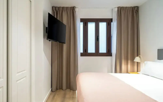 Limehome Malaga Calle Victoria
