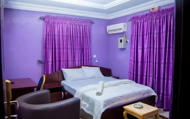 Suitoria Hotels