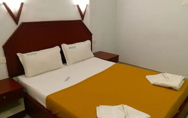Annapoorneshwari Tourist Home