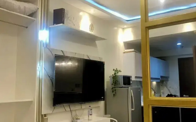 Luxurious White & Gold Haven in Makati
