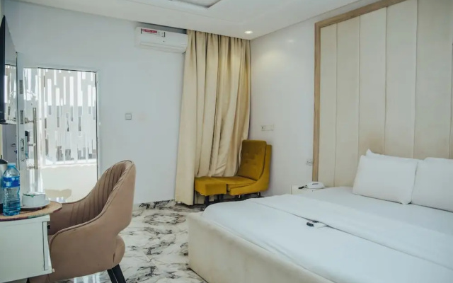 The Rock Aparthotel
