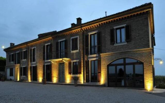 Отель Cascina San Michele Костиглиоле-д'Асти вид на фасад