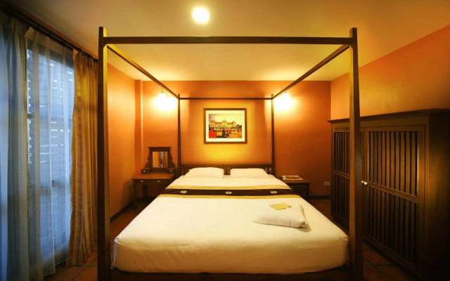 Siamese Views Lodge