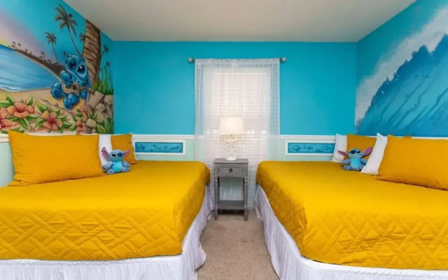 4819 Fantastic Club House With Water Park