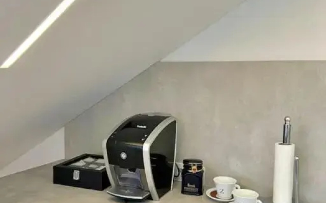 White 1 BD Old Town Apartment by Hostlovers