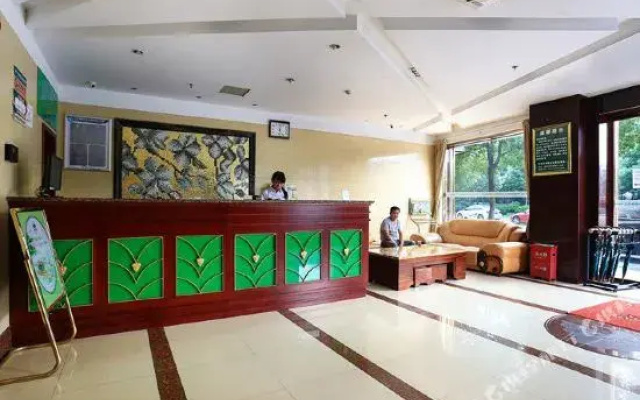 柳成商务酒店(汽轮广场站店)