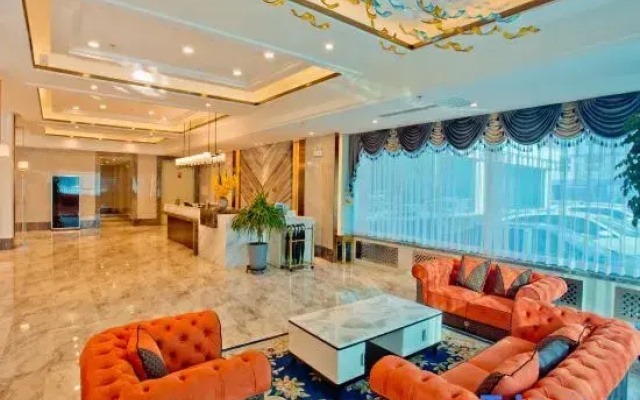 Honglou Hotel (Urumqi Railway Bureau Subway Station)