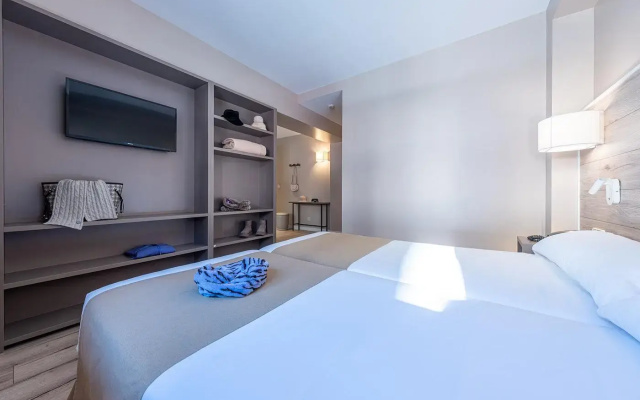 Hotel Caribou