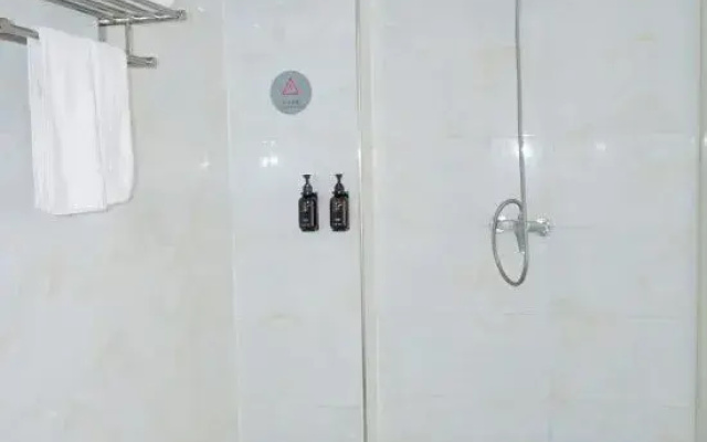 Guocheng Express Hotel (Qingdao Agricultural University Branch)