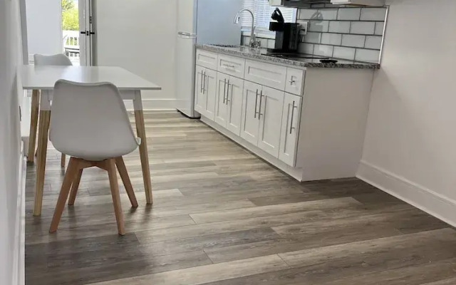Crystal Sands Apartments