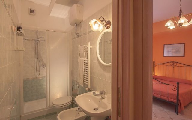 Casa Paola in Rome, Italy from 206$, photos, reviews - zenhotels.com bathroom