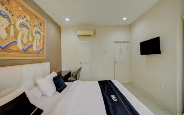 Hotel O near RS Fatmawati formerly White House