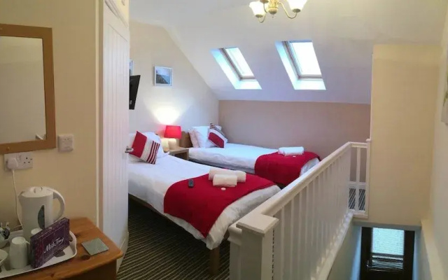 The Courtyard Rooms