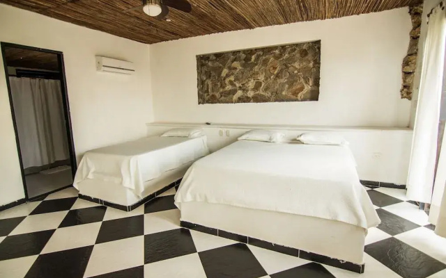 Akela Gaira Hotel